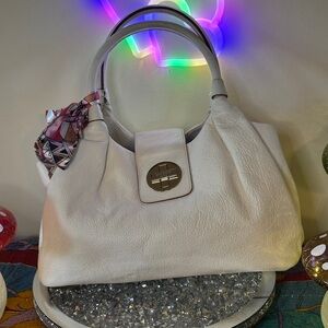 Kate Spade Bexley Stevie Turnlock Leather Hobo Bag.